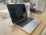 Apple 2020 MacBook Air 1.1GHZ i5 8GB Ram 256GBSSD
