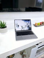 MacBook Pro 14” M1 Pro 1TB Apple computer laptop video Mac