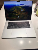 2021 16" MacBook Pro Apple M1 Pro 	512GB SSD 	32GB RAM
