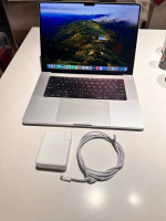 2021 16" MacBook Pro Apple M1 Pro 	512GB SSD 	32GB RAM