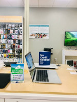 2017 13"Macbook Pro 2.3 GHz i5 8 GB RAM 256 SSD