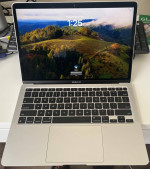 Apple MacBook Air MGN93LL/A 13.3" 8GB 256GB SSD Pristine!