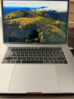 2018 Macbook Pro 15" 2.2ghz 2Tb SSD 16G RAM
