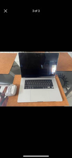Apple MacBook