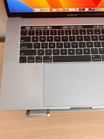 2019 MacBook Pro 15in 16GB RAM 512GB 6 core Intel i7