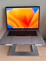 2019 MacBook Pro 15in 16GB RAM 512GB 6 core Intel i7
