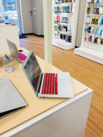 2017 13" MacBook Air 1 .8 GHz i5 8 GB RAM 256 SSD