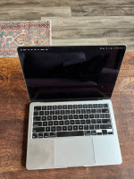 2022 13-inch M2 Macbook Air