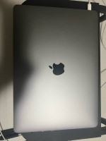 2018 MacBook Air Retina 13” 251GB SSD/ 8GB RAM