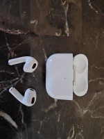 3rd Gen Apple Airpods
