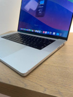2021 MacBook Pro 16” M1 Max