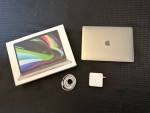 13" MacBook Pro with Apple M1 Chip 8/2021