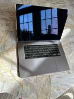 Macbook Pro 16 (2019), i9, 32gb, 2Tb, 5500m 8GB