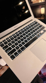 13 inch MacBook Air Model 1466 in great shape