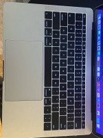 MacBook Pro 13” w/ 2 Thunderbolt 3 ports