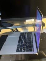 MacBook Pro 13” w/ 2 Thunderbolt 3 ports