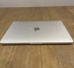 MacBook Pro 2019 … 8GB MEM……256GB SSD