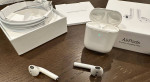 Apple AirPods with Wireless Charging Case