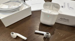 Apple AirPods with Wireless Charging Case