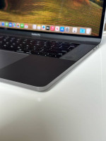 2018 MacBook Pro 15" i9 32GB 1TB