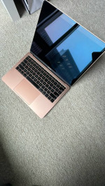 FOR SALE: MacBook Air (Retina, 13-inch, 2019)
