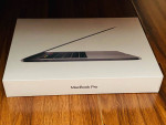 15-inch MacBook Pro Touch Bar Space Gray 512 GB SSD Intel Core i7 16 GB Ram Rade