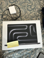 16" M3 Pro MacBook Pro 18/512