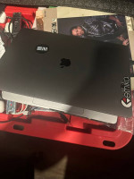 MacBook Pro 1Tb 32GB of ram 16 inch 2019