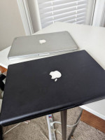 2 older Macbooks (not working)
