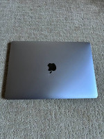 MacBook Pro 13” Touchbar i7