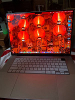 16” 2023 M2 MacBook Pro W/ apple track pad