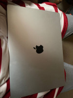 16” 2023 M2 MacBook Pro W/ apple track pad