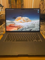 NEW Macbook 15” M2 16gb Ram