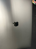 Macbook pro 2017 16 Ram 512 GB