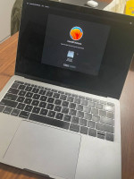MacBook Pro (13-inch, 2017, Two Thunderbolt 3 ports)