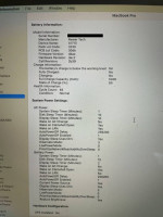 MacBook Pro (13-inch, 2017, Two Thunderbolt 3 ports)