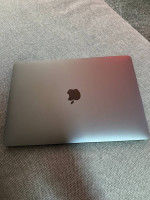 Macbook pro 2022