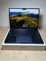13.6” M2 Macbook Air #543