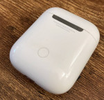 Genuine Apple Airpods (Gen 1)
