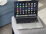2020 MacBook Pro 13” /Touchbar / 16 GB / 512 GB SSD / Apple Care Plus