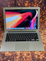 2015 Apple MacBook Air 13 inch / Dual Core i5/ 8GB / 128GB SSD