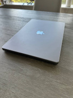 MacBook Pro 16” M1 Max/64GB/2TB souped up config