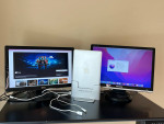 MacBook Pro 2015 + Henge Dock + dual displays + Logitech speakers