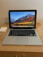 Apple MacBook Pro Laptop