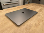 Apple 16-inch MacBook Pro 2.6GHz Intel Core i7 32GB RAM - Space Gray