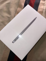 Apple MacBook Air 13” Space Gray M1 chip / 8GB / 256GB