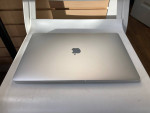 Macbook Pro 15 inch 2018 Touch Bar core i7 16GB RAM 256GB SSD