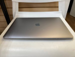 Macbook Pro 15 inch 2019 Touch Bar core i9 16GB RAM 512GB SSD