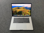 Like New Apple MacBook Pro 15" 3.1 Intel i7 1TB SSD AMD Radeon Polaris
