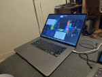 Macbook pro 16" 32gb RAM, 1TB (intel cpu)